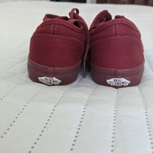 Maroon Van's